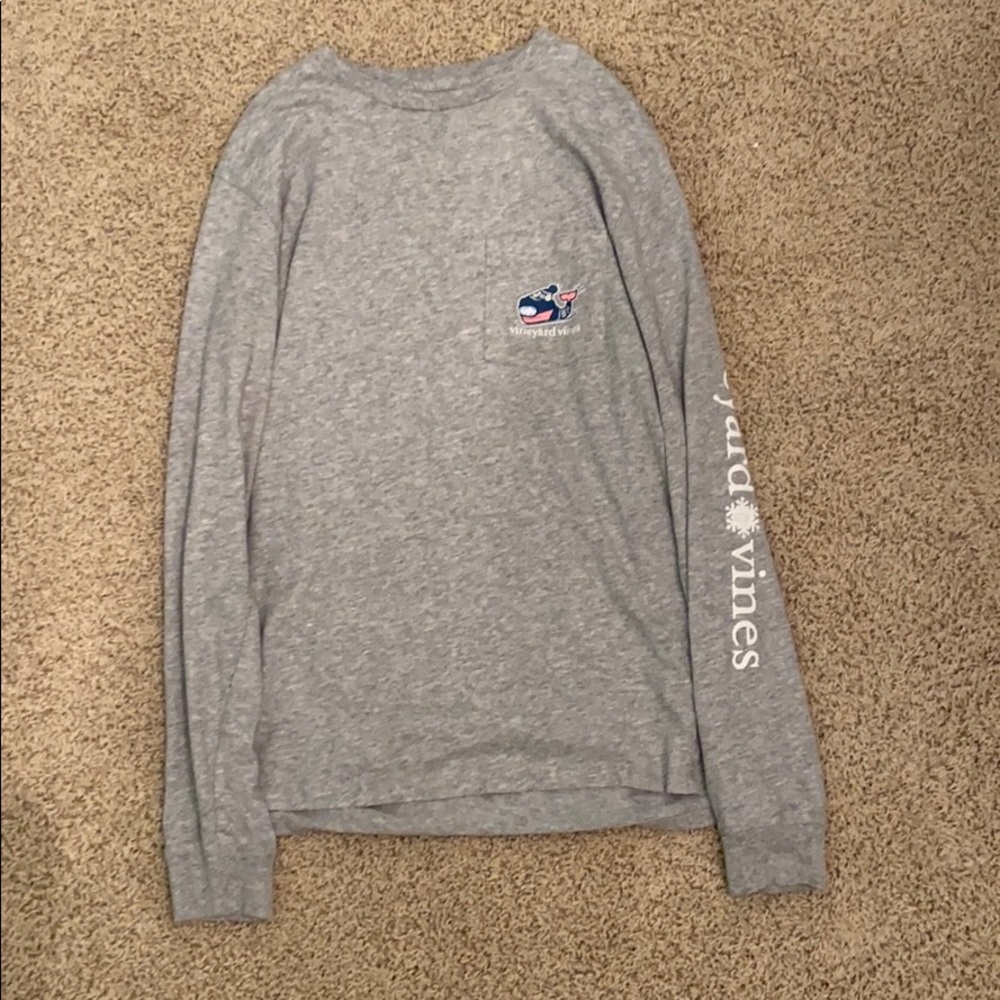 Men’s vineyard vines long sleeve shirt